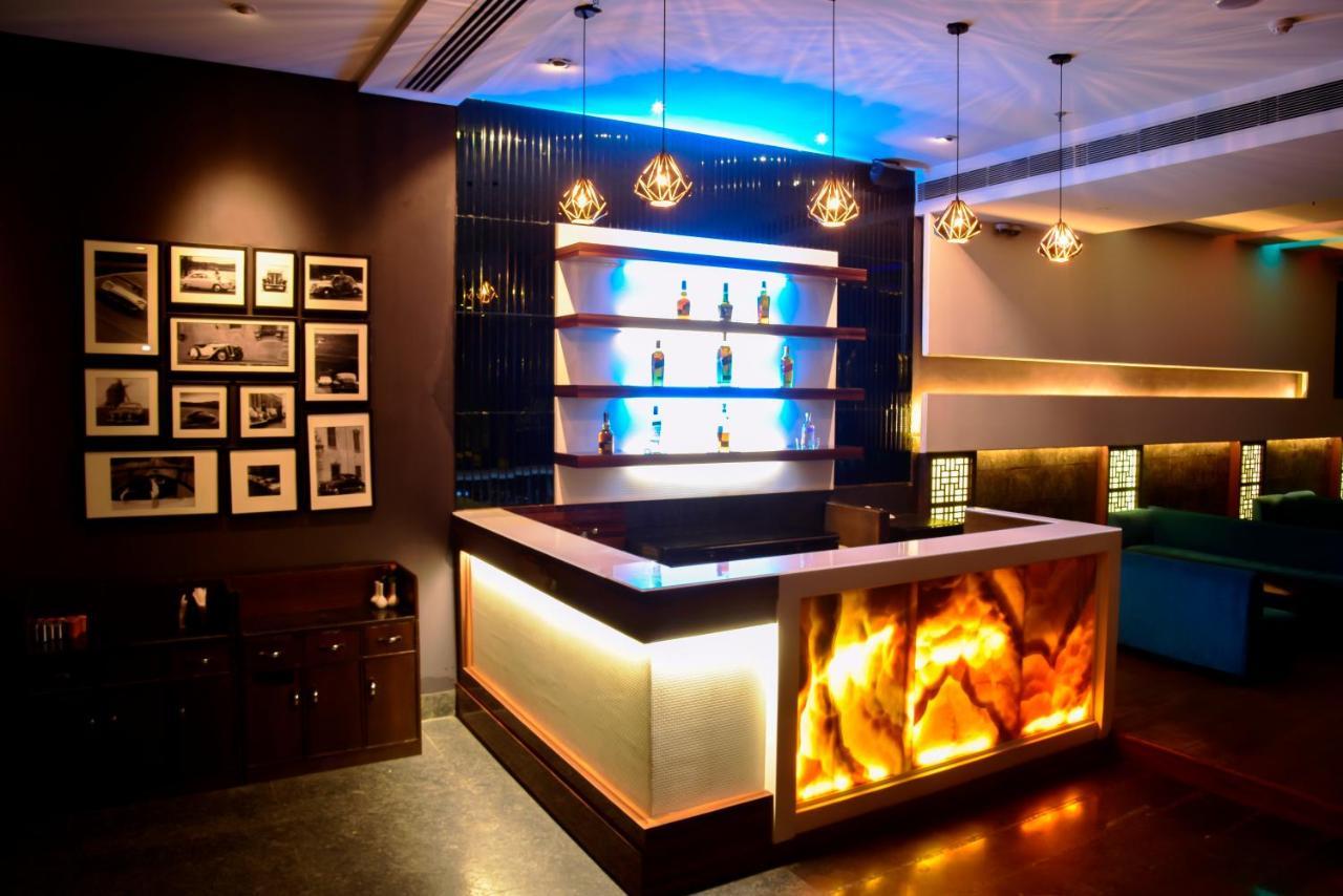 Best Western Premier Almeida Zirakpur Екстериор снимка