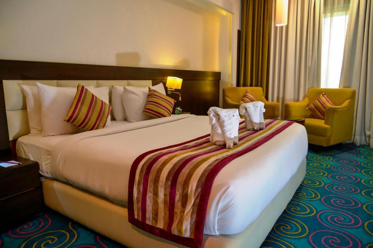Best Western Premier Almeida Zirakpur Екстериор снимка