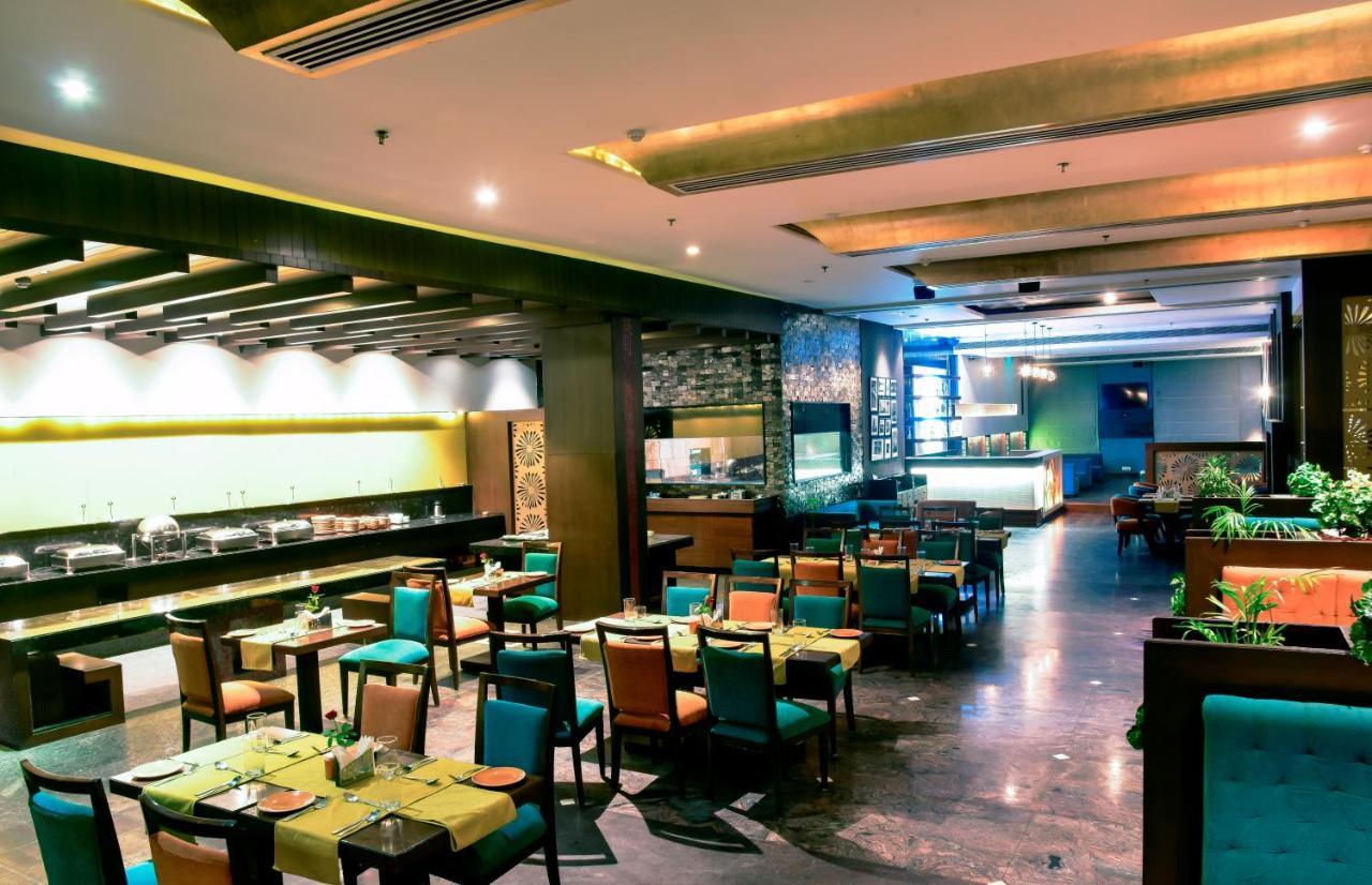 Best Western Premier Almeida Zirakpur Екстериор снимка
