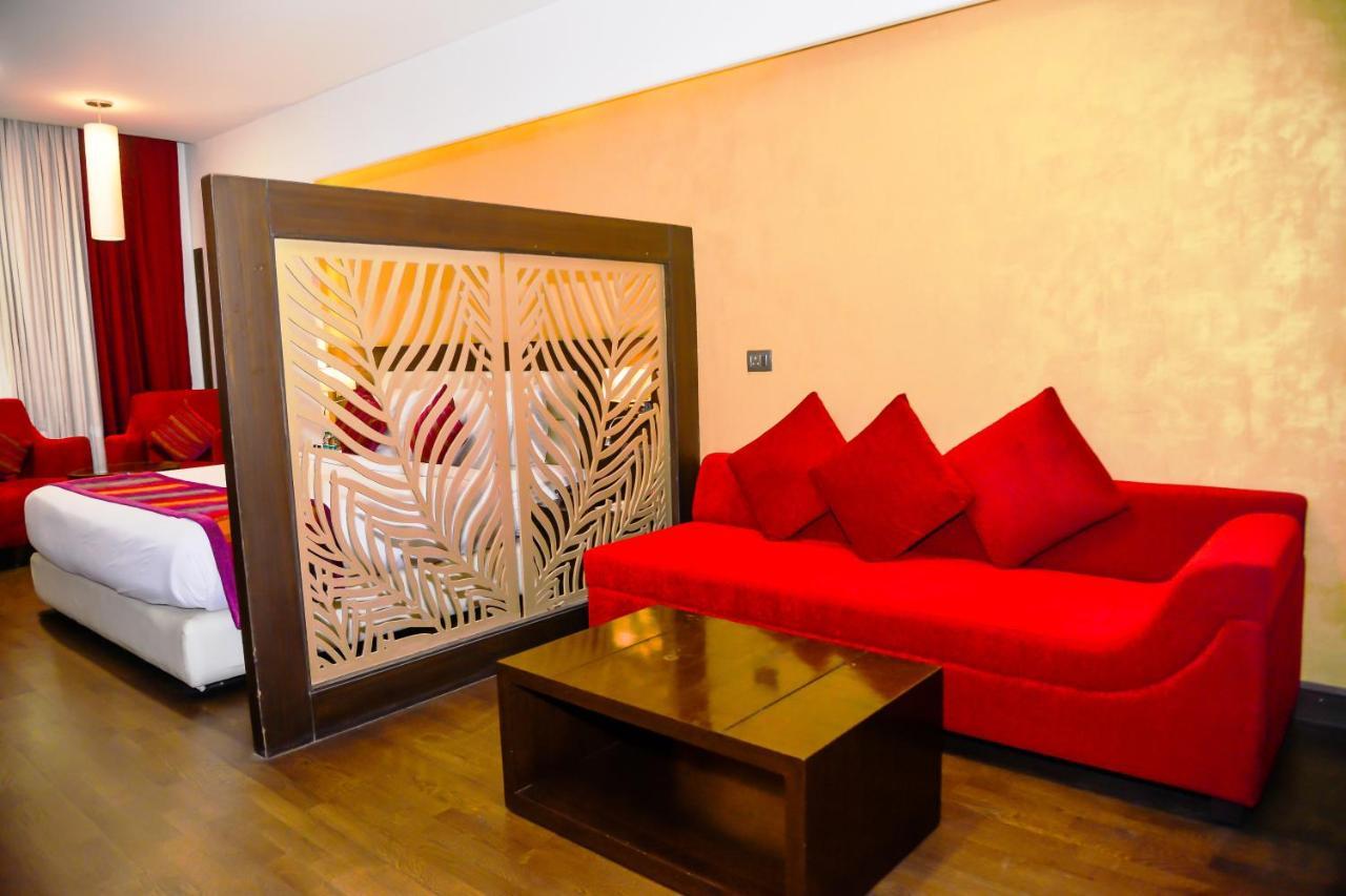 Best Western Premier Almeida Zirakpur Екстериор снимка