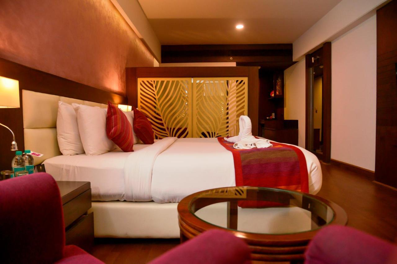 Best Western Premier Almeida Zirakpur Екстериор снимка