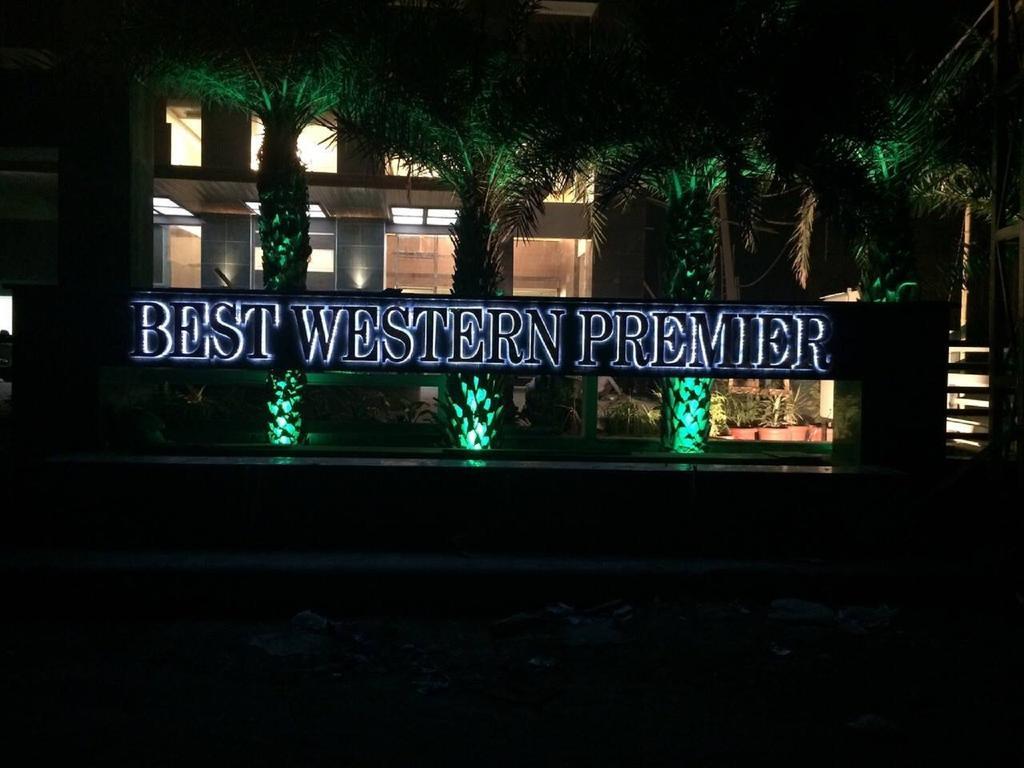 Best Western Premier Almeida Zirakpur Екстериор снимка
