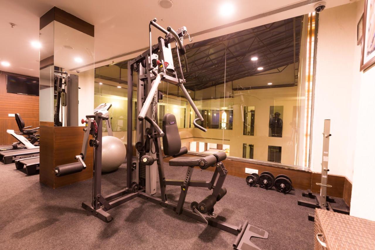 Best Western Premier Almeida Zirakpur Екстериор снимка
