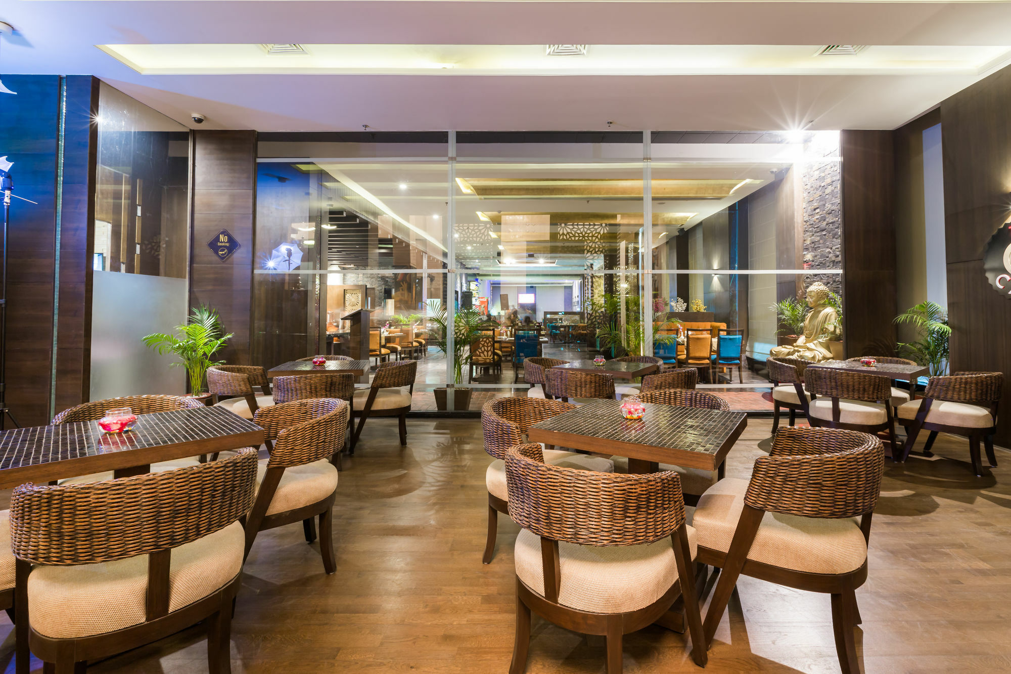 Best Western Premier Almeida Zirakpur Екстериор снимка