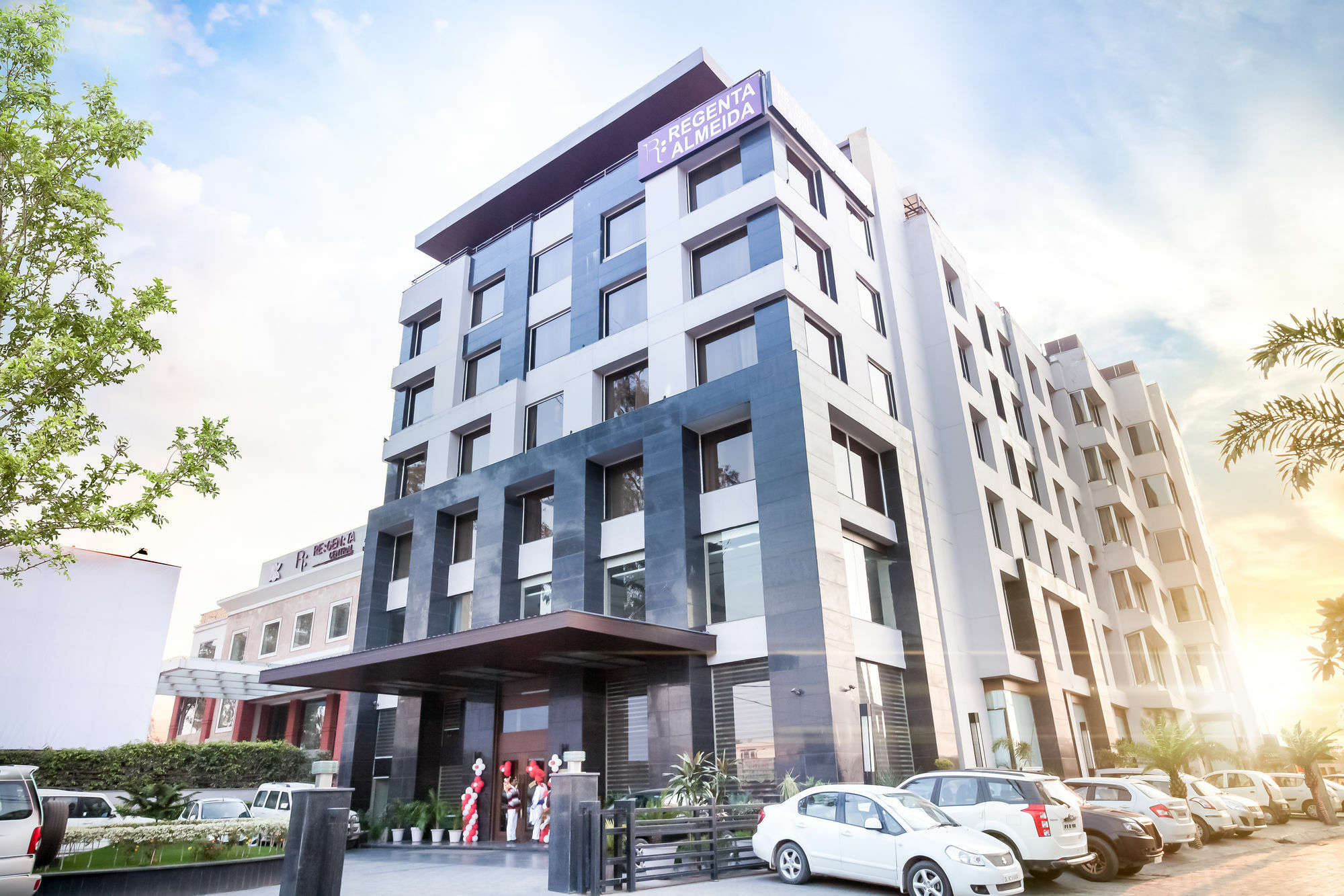 Best Western Premier Almeida Zirakpur Екстериор снимка
